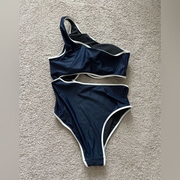J. Crew Eco Solid Trish Cutout One Piece in Navy with White Contrast - Size 10 - Picture 6 of 6